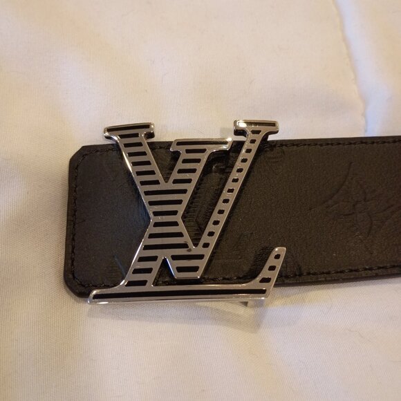 Louis Vuitton Shadow Belt - Picture 3 of 3